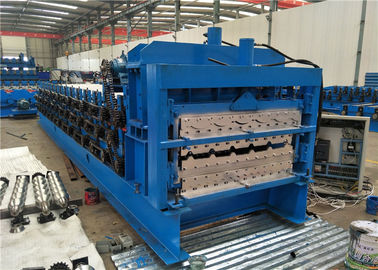 Stahlkonstruktions-Metalldach-Rolle, die das Maschinen-Metalldach herstellt Maschine bildet