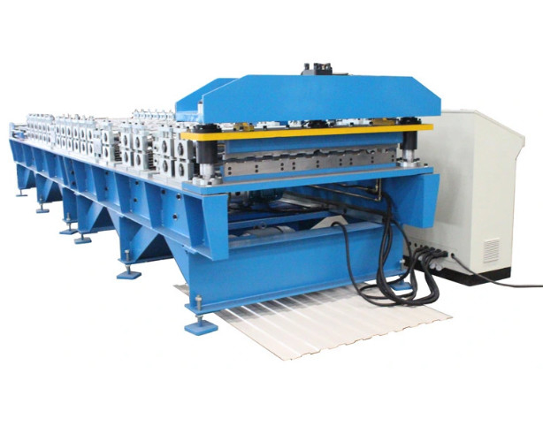 Afrika Beliebtes Design Walzförmige Trapezform Stahl Metall Eisen Dachplatten Roll Formmaschine