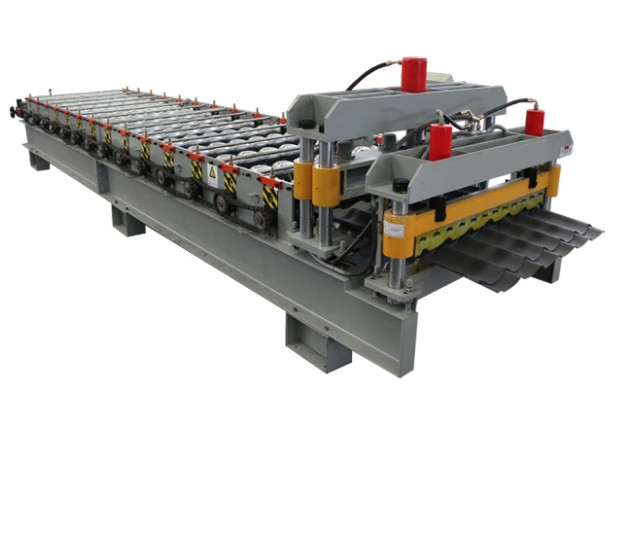 Afrika Beliebtes Design Walzförmige Trapezform Stahl Metall Eisen Dachplatten Roll Formmaschine