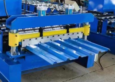 Aluminium6 versieht 0.5mm gewölbte Dachplatte mit Rippen, welche Maschine die hohe Kapazität macht