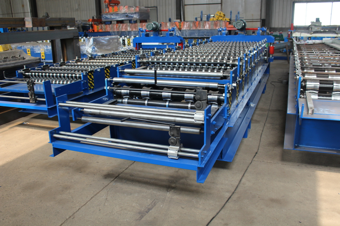 ISO 15-30m/Min Trapezoidal Roll Forming Machine runzelte die Rolle, die Maschine herstellt