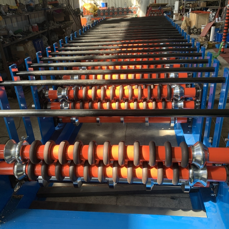70mm Wellen-Durchmesser-Dachplatte-Rolle, die Maschine 380v50hz 3 Phasen-Spannung bildet