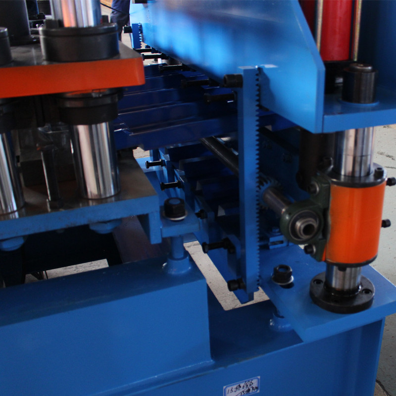 2024 Neues Design Doppelschicht-Dach-Rollformmaschine 840 Trapezform und 836