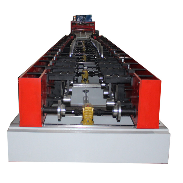 Größe Anpassung 50-600 Perforierter Kabel-Tray Roll Formmaschine Auto