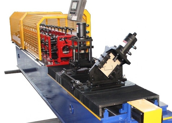 10-15 m/Min Geschwindigkeit C-Kanal Rollformmaschine mit 5,5 kW Leistung