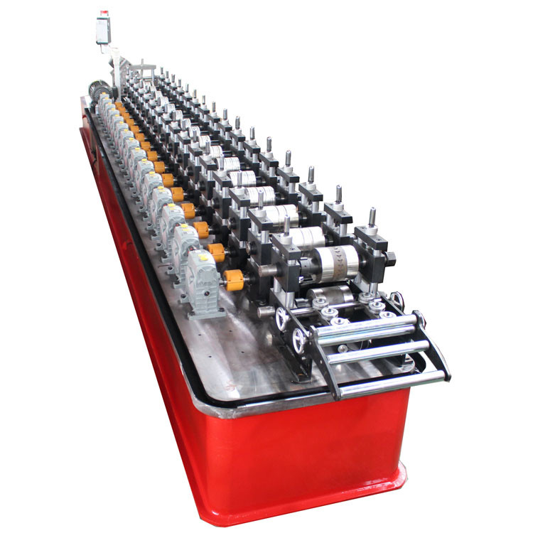 Flying Cut System 3kw C-Kanal Rollformmaschine Hochgeschwindigkeit für Ppgi