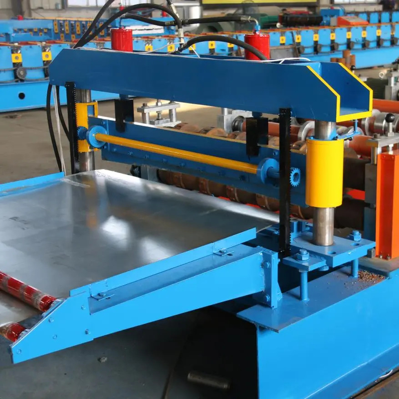 Effiziente Bodendeck Rollformmaschine Kalt 4t Kapazität 45 Stahlwalzen