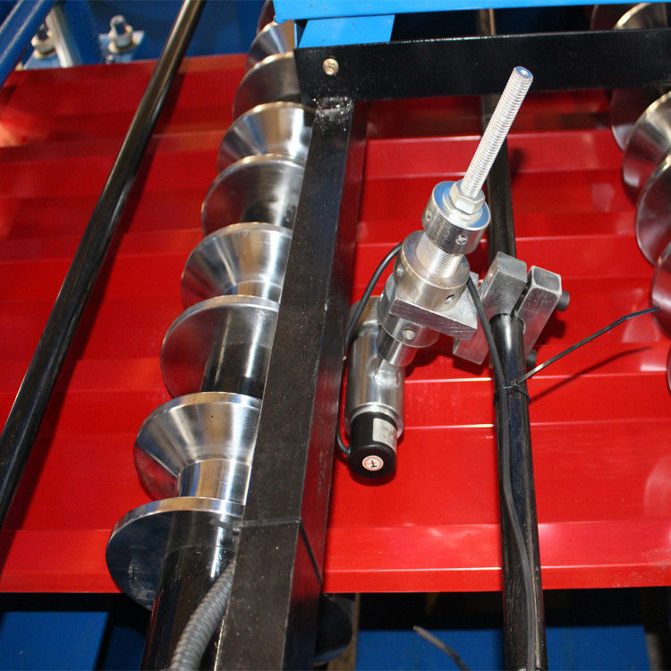 840 mm Trapez-Tafelformmaschine Hydraulisches Schneiden