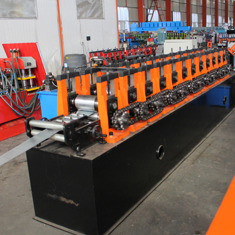 0.8mm Ppgi-Kaltwalzformmaschine Metallrahmen U-Kanal Purlinherstellung
