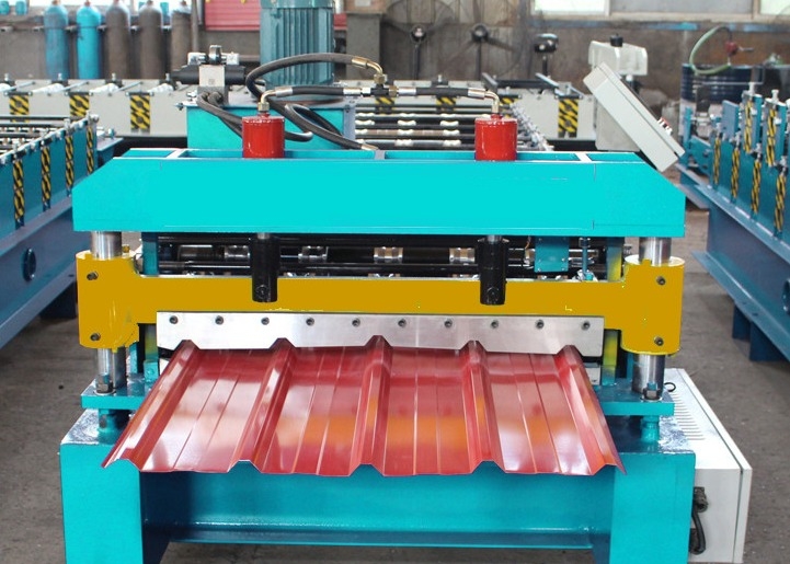 Hochgeschwindigkeits 45# Stahldachrollenformmaschine für Aluminium und Farbstahl