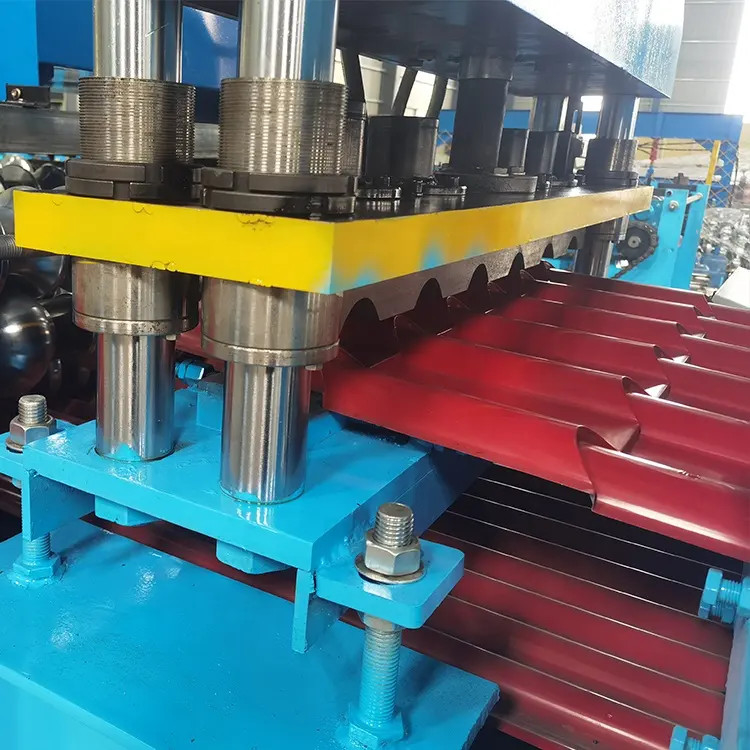 Gebäudematerial Maschinen Roof Panel Roll Forming Machine mit 5,5 kW Schneidleistung und hydraulisches Schneiden