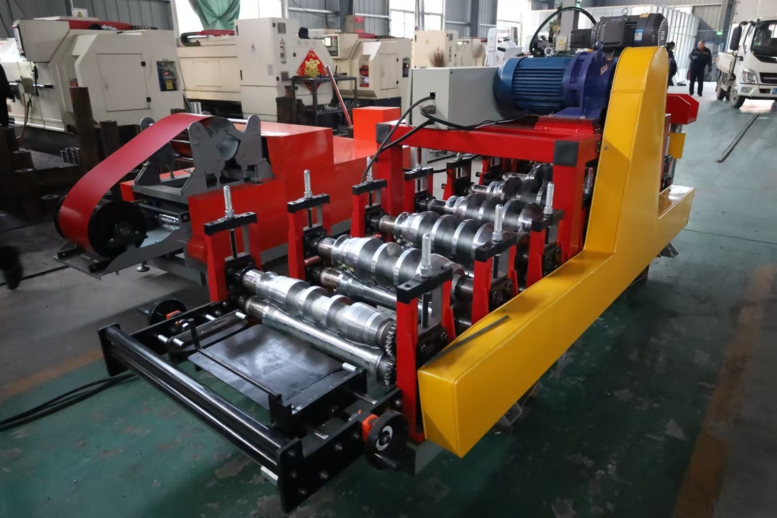 Portable Snap Lock Standing Seam Roll Forming Machine für eine Dicke von 0,3-0,8 mm