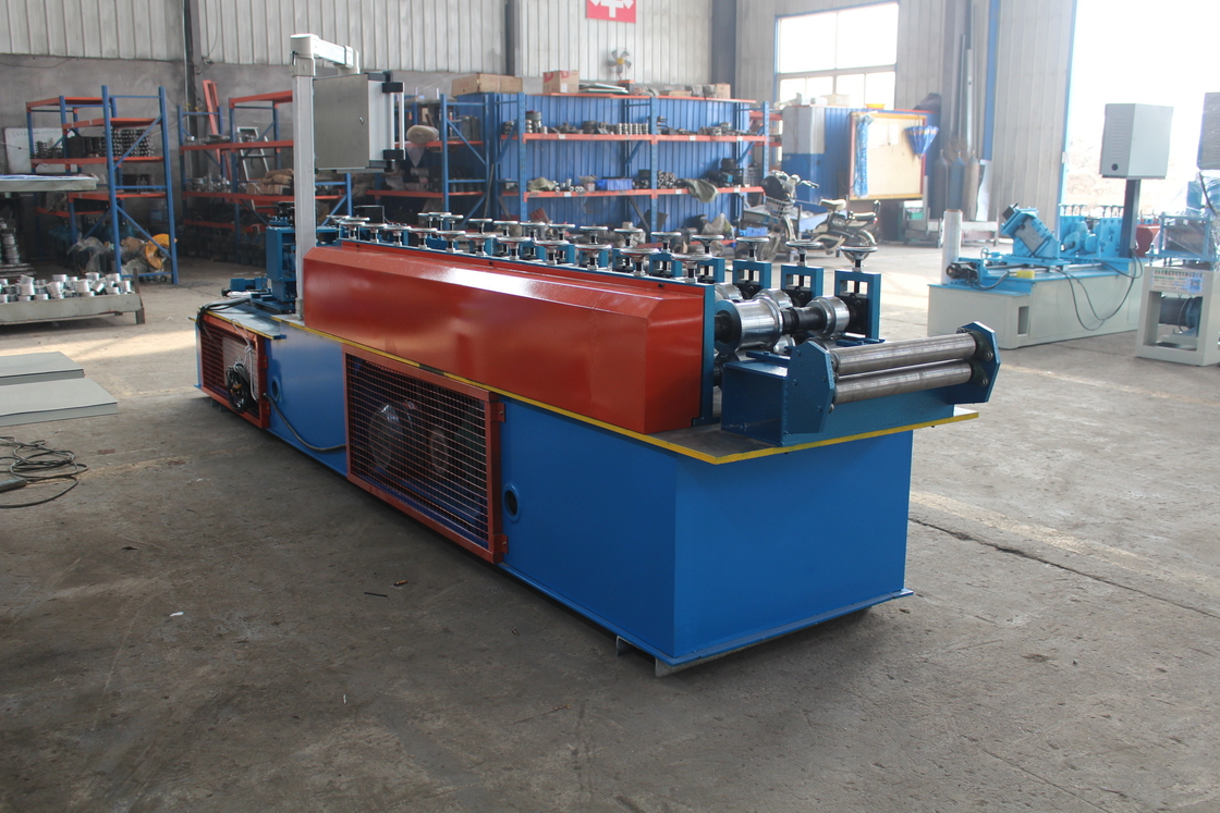 Zwei-in-einer-Kiehl-Stud-und-Spur-C U Trockenwand-Roll-Formmaschine für Dachwand-Panel