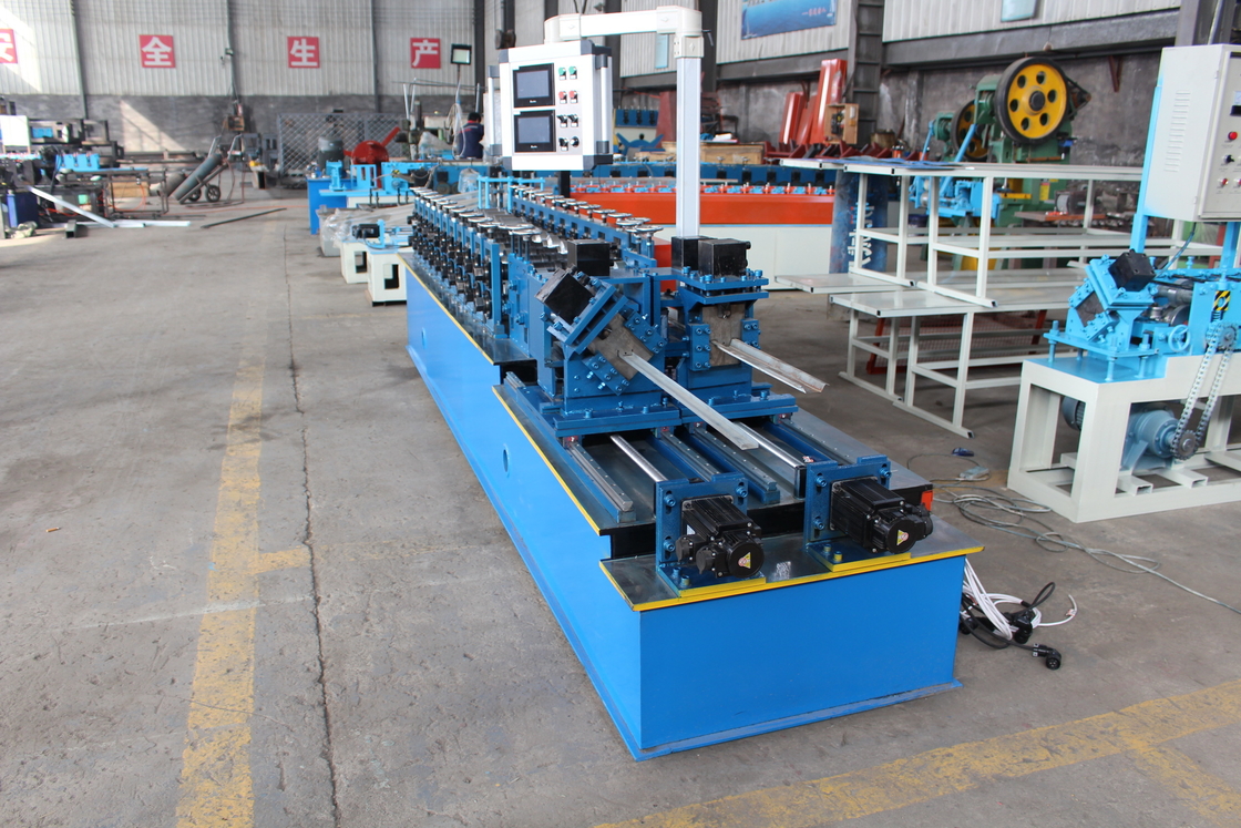 Zwei-in-einer-Kiehl-Stud-und-Spur-C U Trockenwand-Roll-Formmaschine für Dachwand-Panel