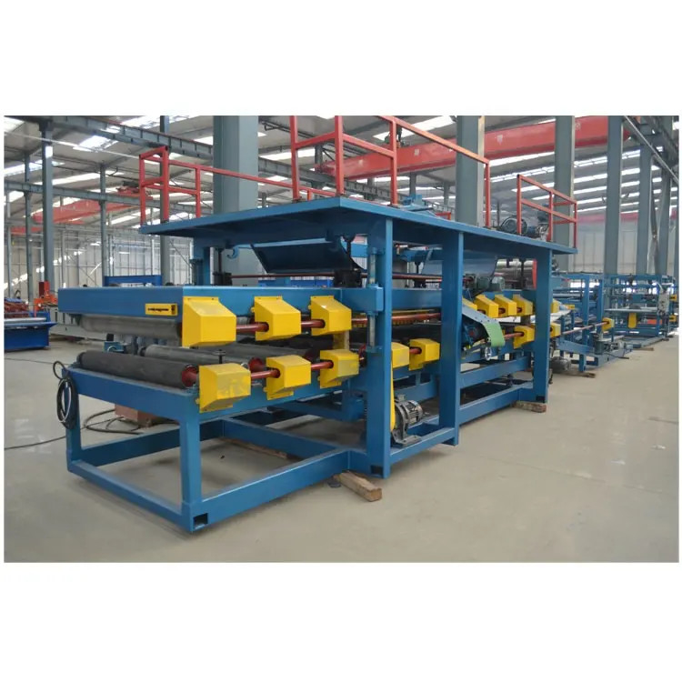 Steinwolle / Mineralwolle Isolierung Sandwich Panel Roll Forming Machine / Produktionslinie Preise