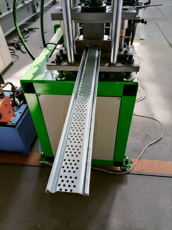 Metall Rolltor Herstellung Maschinen Rolltor Stahl Lamellen Walzenformmaschine