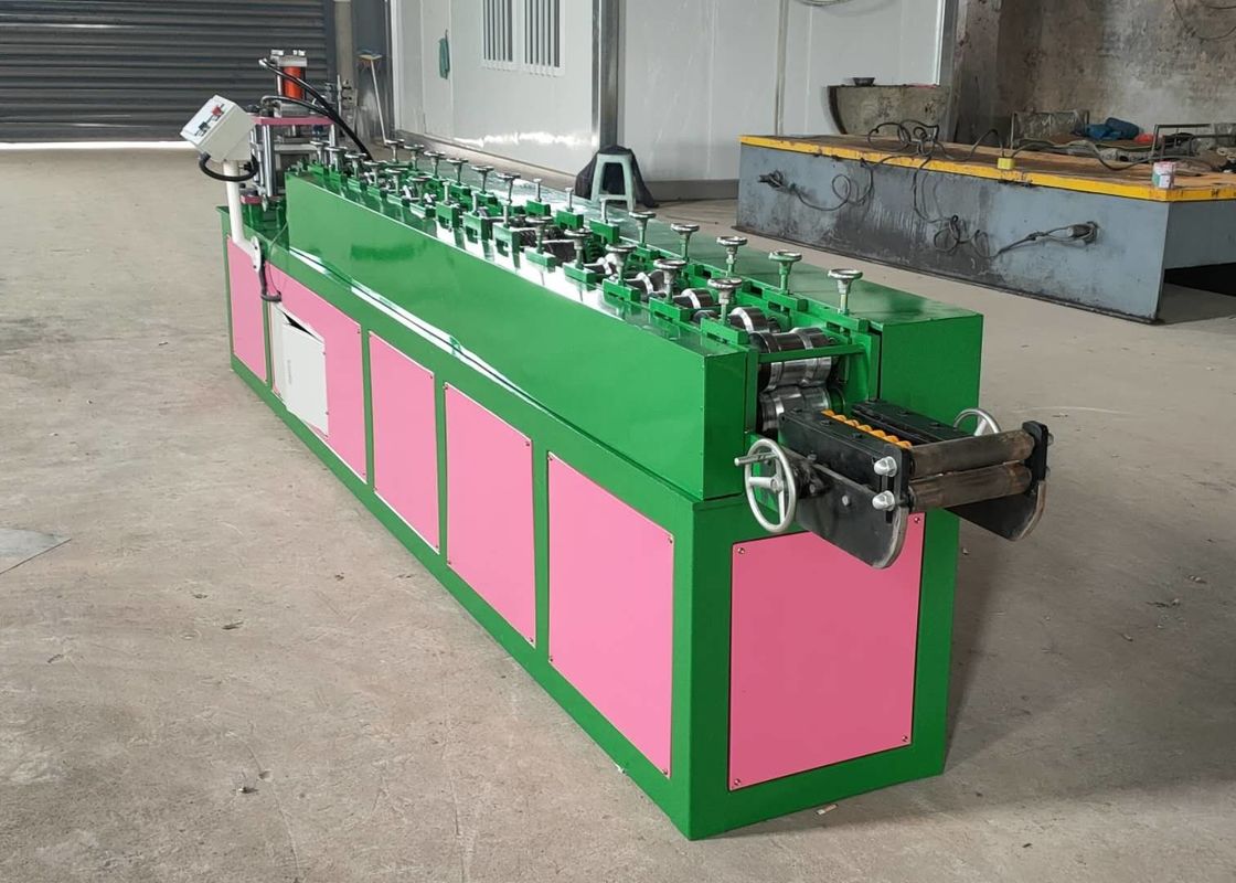 Rolle der Metallgeschwindigkeits-20-30m/Min Rolling Shutter Door Slats, die Maschine bildet