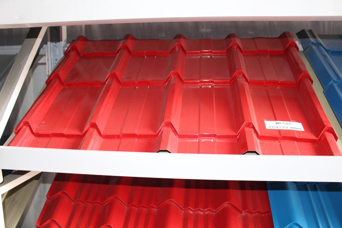 Ppgi runzelte die vollautomatische 0.3mm Metalldeckungs-Blechumformungs-Maschine