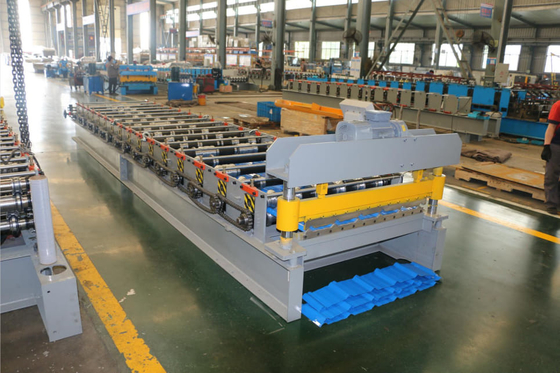 Galvanisierte Dachziegel-Rolle, die Maschine für das Metalldach herstellt Maschine bildet