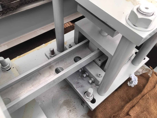 Metallbolzen-u. Bahn-Rollenehemalige Maschine mit dem Lochen