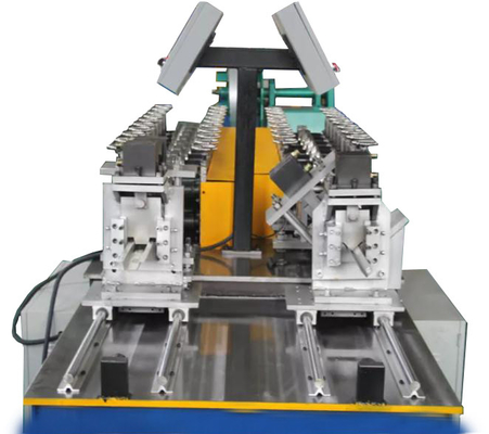 Double Out Light Gauge Roll Forming Machine V-Winkelstahl und Omega