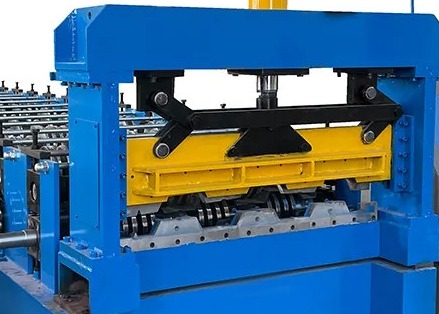 Dach-Metall-Stahlbodendeck-Rollformmaschine 900 - 1250 mm