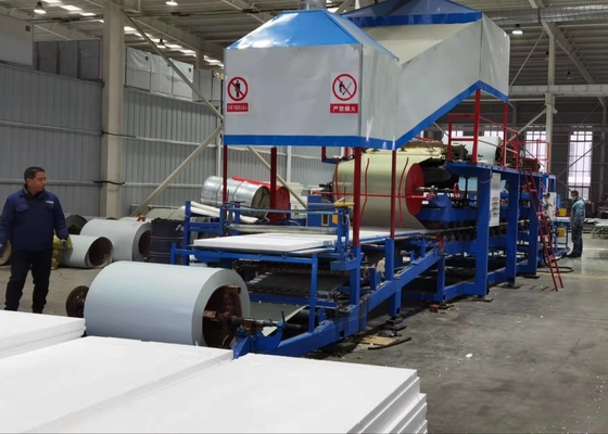 1 Jahr Garantie PLC Sandwich Panel Roll Forming Maschine mit Flying Tracking Schneiden