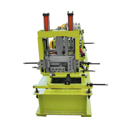 Verstellbare 45# Stahl-Purlin-Rollformmaschine