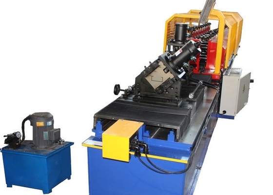 10-15 m/Min Geschwindigkeit C-Kanal Rollformmaschine mit 5,5 kW Leistung