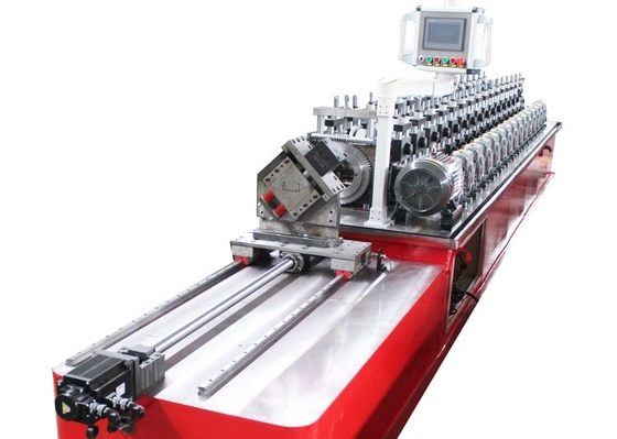 11-12 Rollen- und Gleis-Rollformmaschine Kettenübertragung zur Produktion