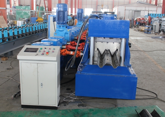 80 mm-Rollendurchmesser Highway Guardrail Rollformmaschine mit 350Mpa Ausbeugung