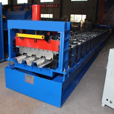 18-26 Rollstationen Bodendeckmaschine für Metalldecken