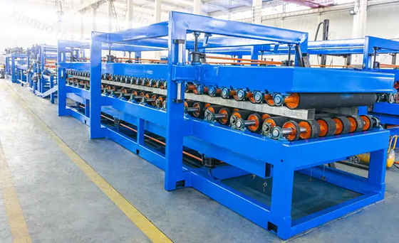 Hochpräzisions-Sandwich-Panel-ProduktionslinieEPS-Verbundplatten-Dach-Wand-Panel-Sandwich-Panel-Roll-Formungsmaschinen