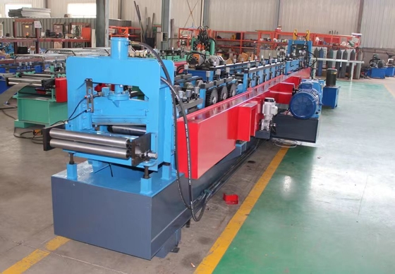 Automatische Kaltwalzformmaschine für Z/C-Pfette