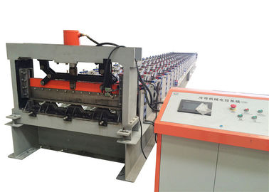 Metallboden-Plattform-Rolle, welche Maschine 4Kw die PLC-Steuerautomatische Kräuselung bildet