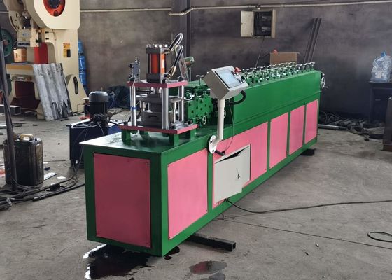 Rolle der Metallgeschwindigkeits-20-30m/Min Rolling Shutter Door Slats, die Maschine bildet