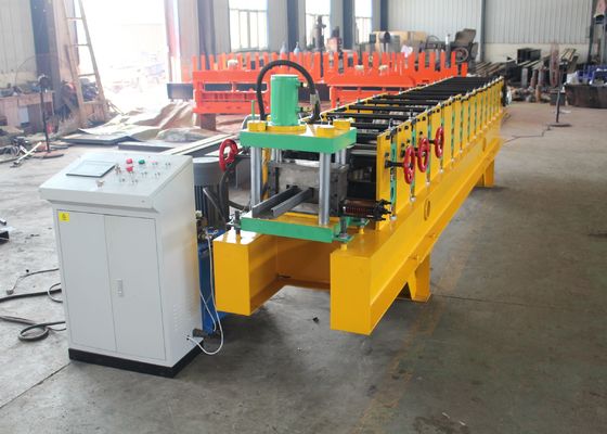Endausschnitt-System 3mm des Kanal-C Purlin, der Maschine bildet