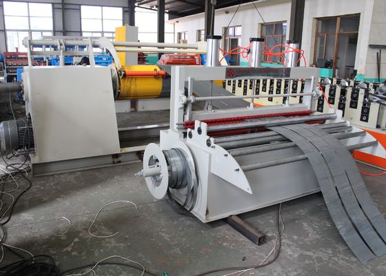 Die Multifunktionsmetallspule, die 1.5mm PPGI planiert, schnitt zur Länge und Aufschlitzenlinie