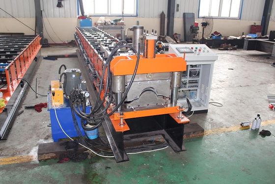 Vollautomatische Fliesen-Verlegenheit PPGI Ridge Cap Roll Forming Machine