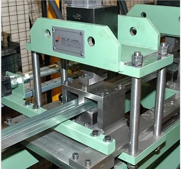 Dauerhafter Plc-Steuerbolzen und Bahn-Rolle, die Maschine bildet